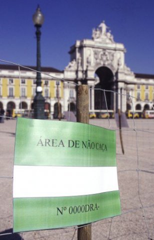 2002 - A associação volta a manifestar-se em Lisboa pela implementação das áreas de «não-caça». © Luís Galrão/QUERCUS
